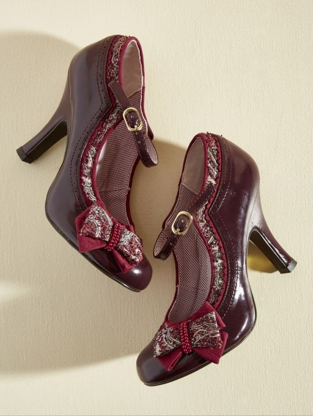 MODCLOTH RUBY SHOO Maroon Georgia Bow Mary Jane Vintage Inspired Heels